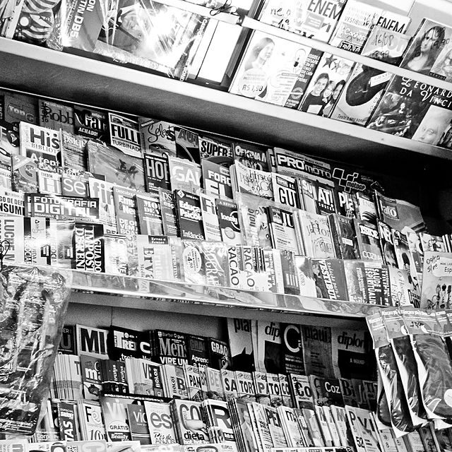 Anti-homeless-device-news-newsstand-image-fromwikimedia